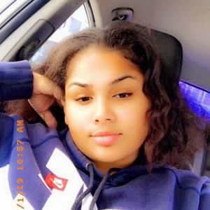 Meet your Posher, Mikayla